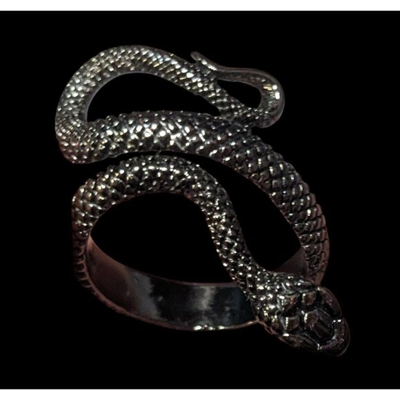 Gothic Gunmetal Tone Textured Snake Ring Size 5 1/2 - Picture 14 of 14